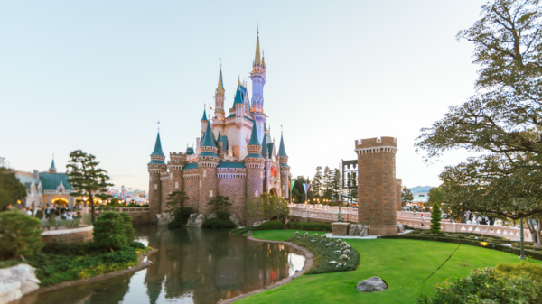 Pourquoi les familles préfèrent louer un appartement plutôt qu’un hôtel à Disneyland Paris ?